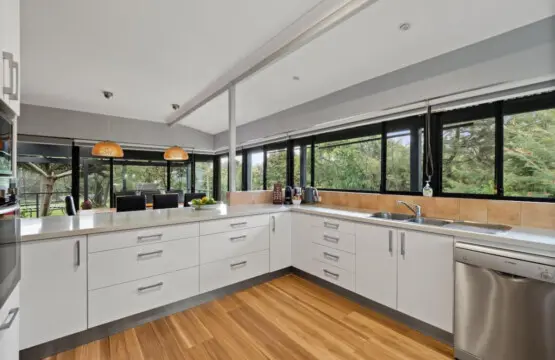 Kitchen with Garden view