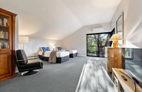 Bedroom 4 - Airconditioning - 2 Single Beds