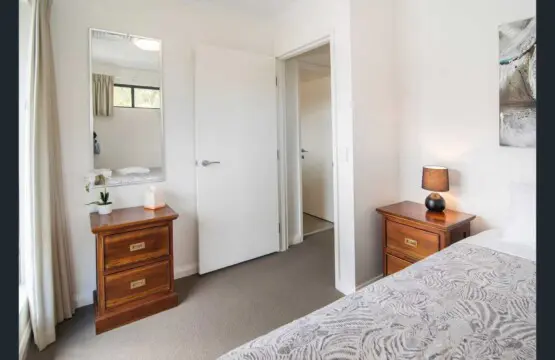 Apt46 Single Room Bed 3 (1)