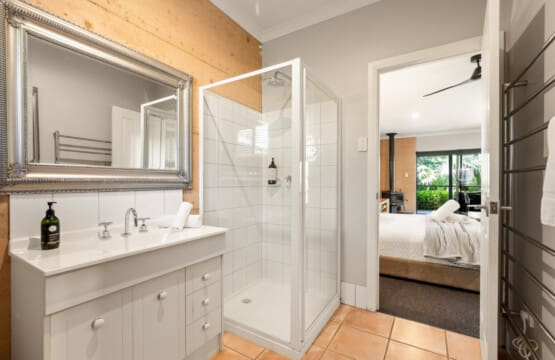 130832 332209 A11CFhsO2Uf09EQ8rR7BC36Y 5AWKgfY2f994005CmM 6768cb975edb5.jpg