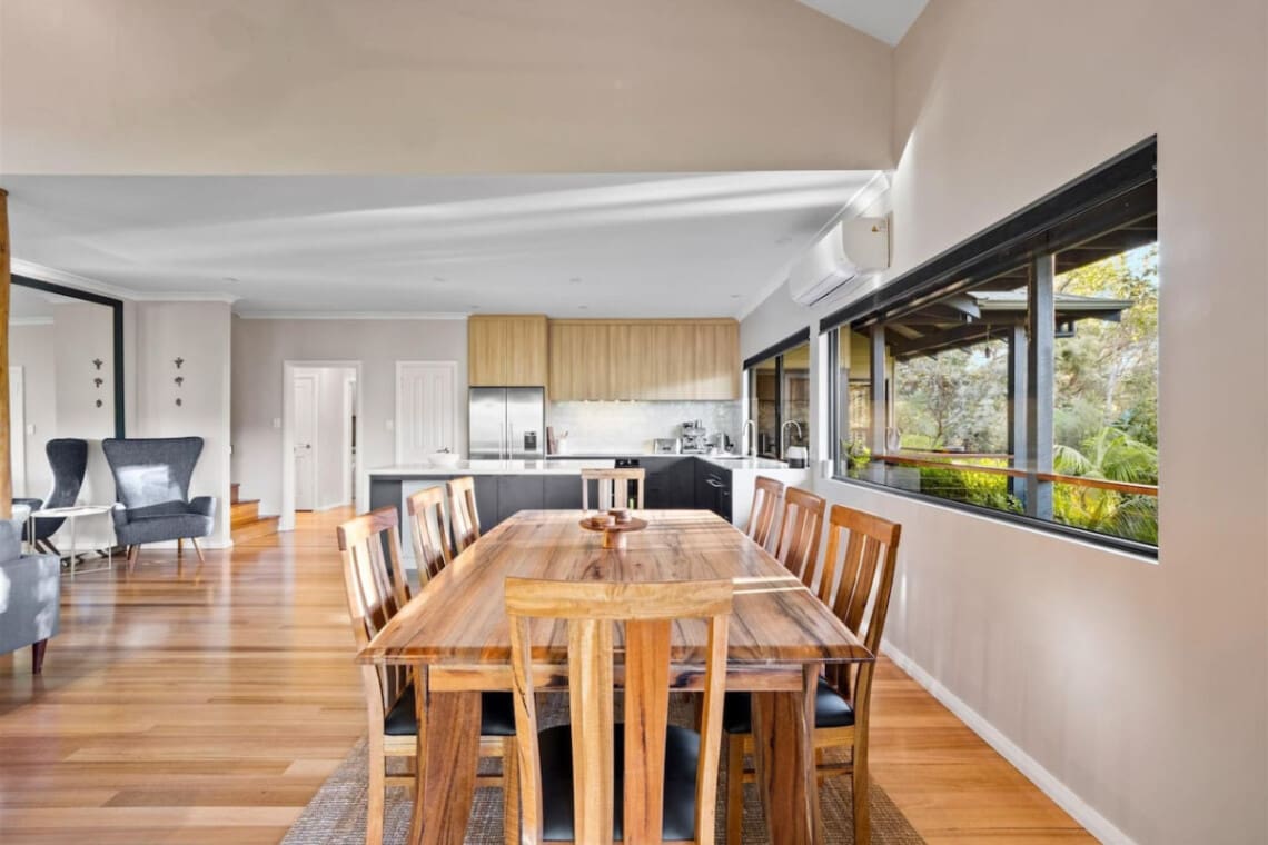 Dining area - 8 seaters