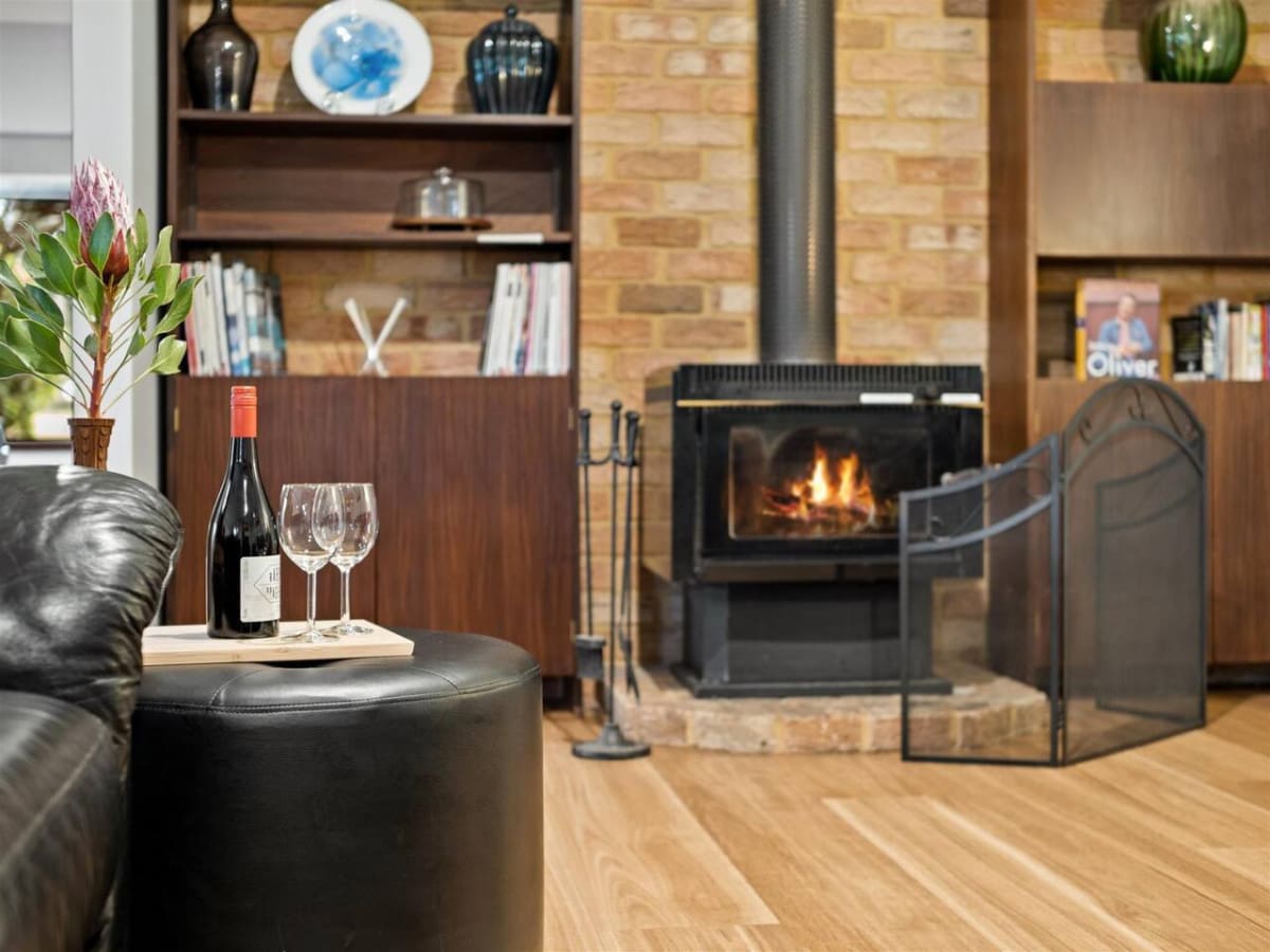 Fireplace and Decorative details