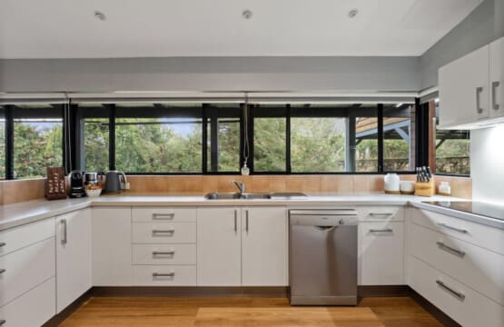 Kitchen with Garden view