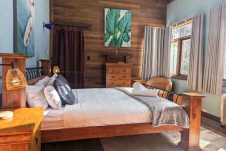 Bedroom 1 - 1 King bed (Upstairs)