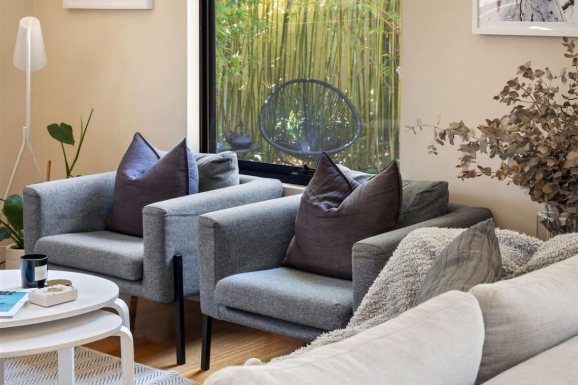 Living room and Garden view