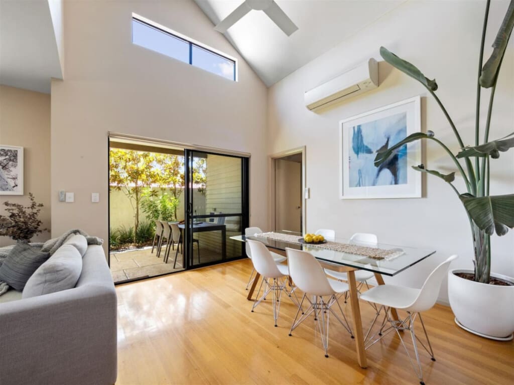 Dining area and Garden