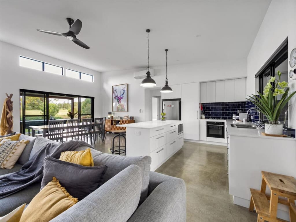 130832 332220 3t1E8AVDiFU18AisexRRhPqRgXmLYRkz3omhlsBLuzI 67401157a8a5d.jpg