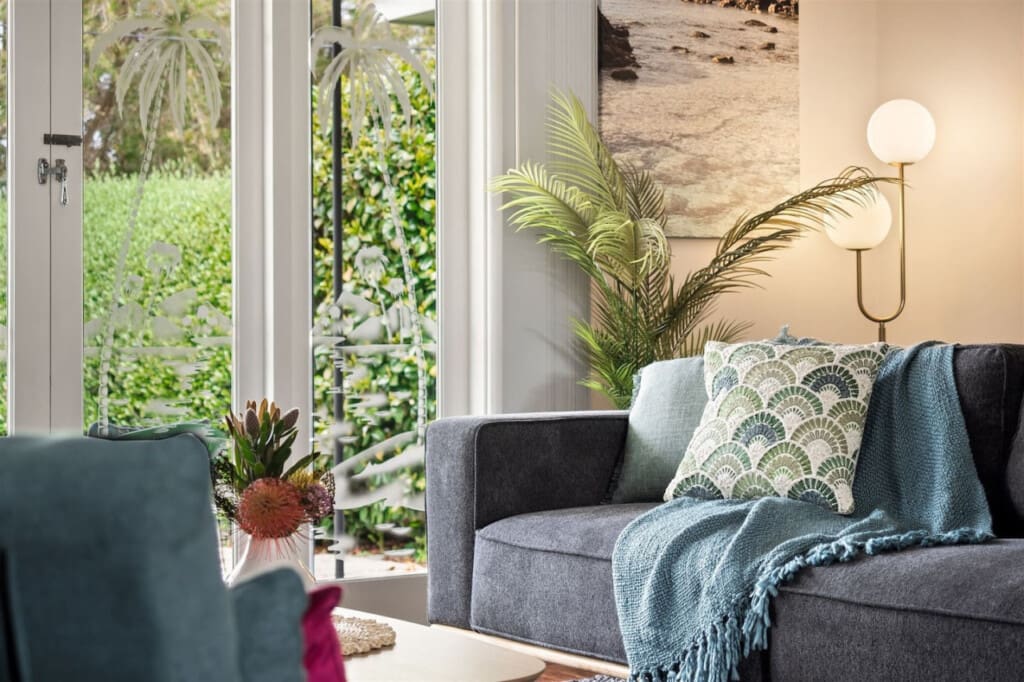 Living room, Garden view