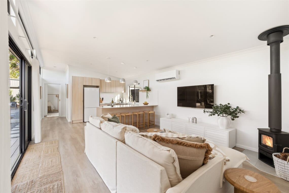 Light, bright and comfortable open plan living and dining room