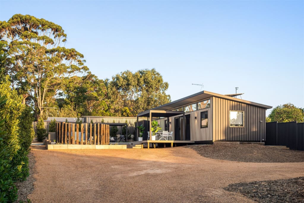 Cabin 21 Entry View & Parking