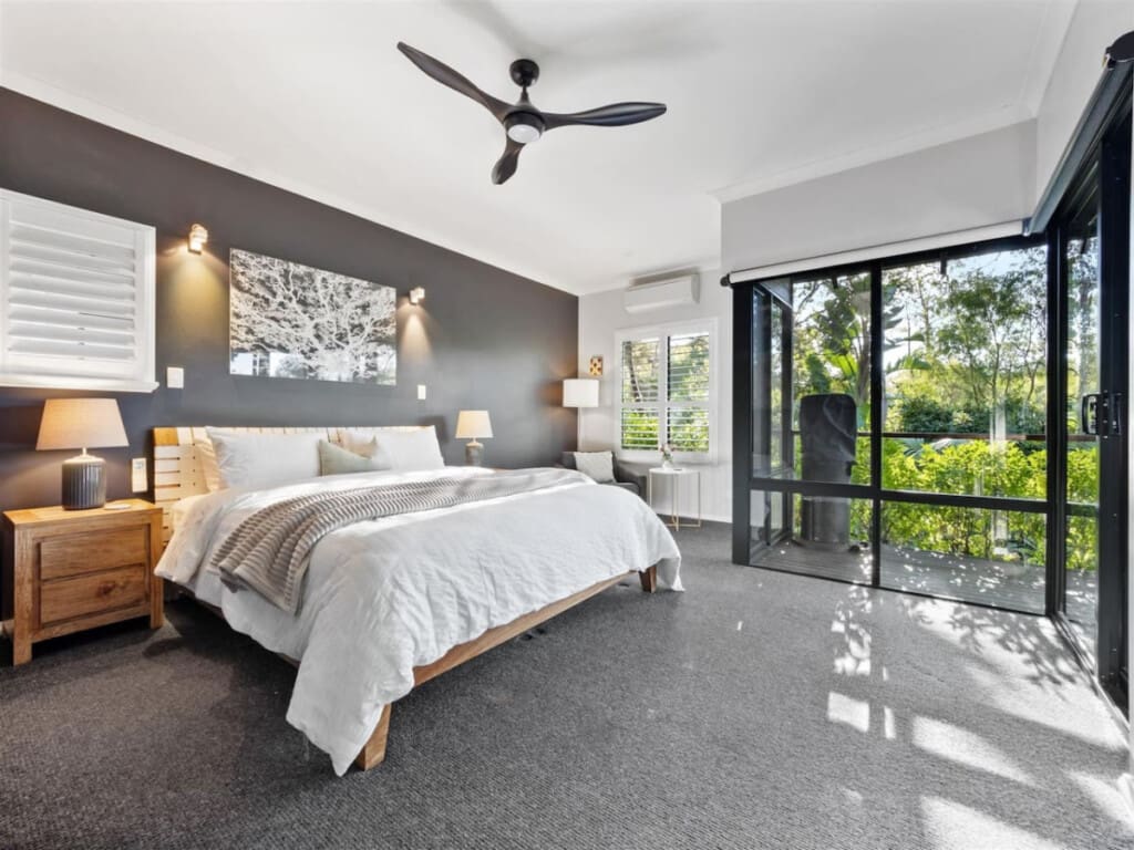 Bedroom 1 - Airconditioning - 1 King Bed