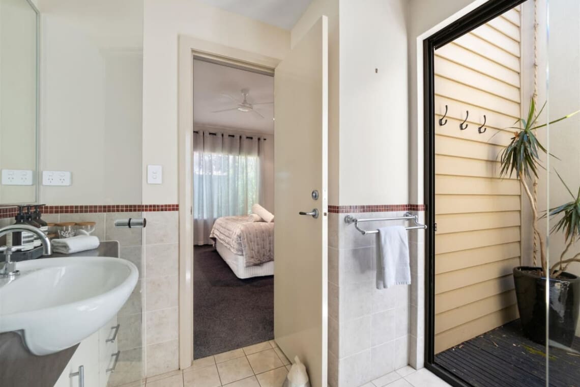 Ground floor bedroom 1 ensuite and outdoor shower