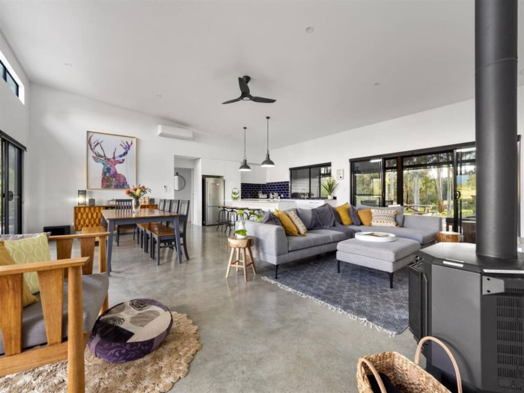 130832 332220 1sDfgwcn4xEzKOlQ7K33Sx3bm7jg5zLB6jlgjUCU q4 6740217d1846c.jpg