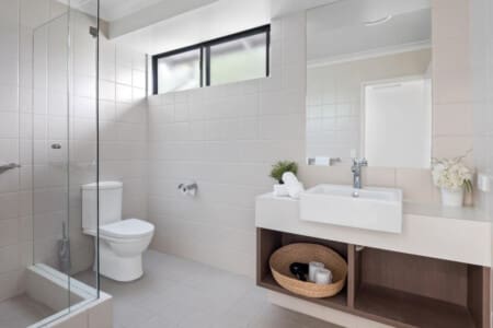 Forest Edge Villa Family Bathroom