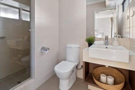 Forest Edge Villa Master Bathroom