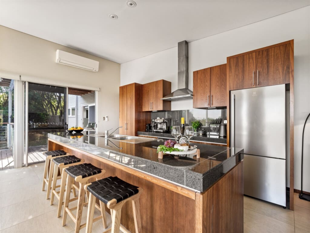 130832 332304 nMk2GzxmkyyGAOqI841LHtqPqdVaFbVuks RW4dv g 6820790e85873.jpg