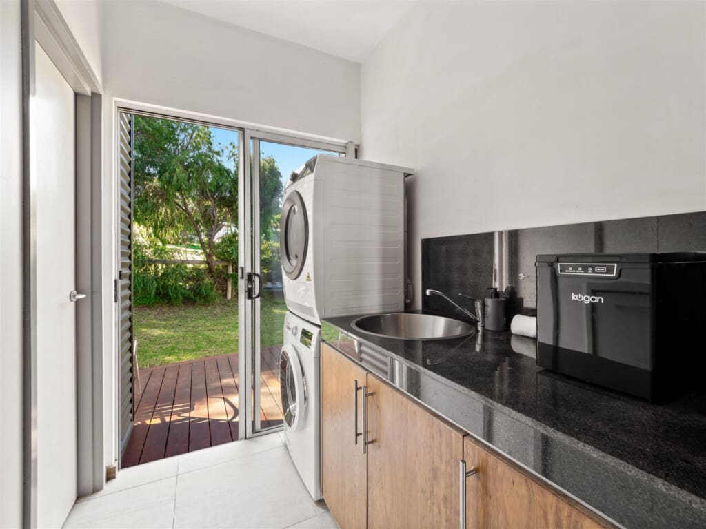 130832 332304 1Ub4IsL8ZqxuV6kobY M5V2PgNwggJ8c8KXnQtwJvC0 68207a6015192.jpg