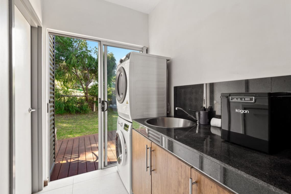 130832 332304 1Ub4IsL8ZqxuV6kobY M5V2PgNwggJ8c8KXnQtwJvC0 68207a6015192.jpg