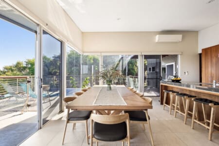 130832 332304 IvhT zoc7VKPo4 UtqxwDGYl2Vta3NWtQ6LCsNfyReQ 682078fe36eed.jpg