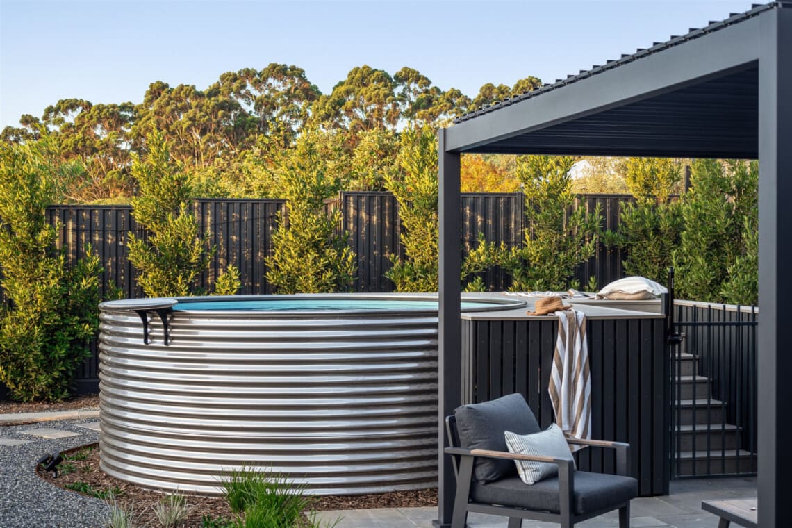 Heated/Chilled plunge pool