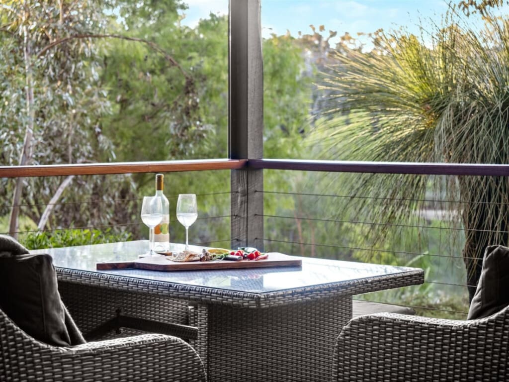 Balcony/Terrace, Seating Area and River View