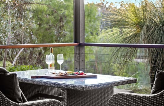 Balcony/Terrace, Seating Area and River View