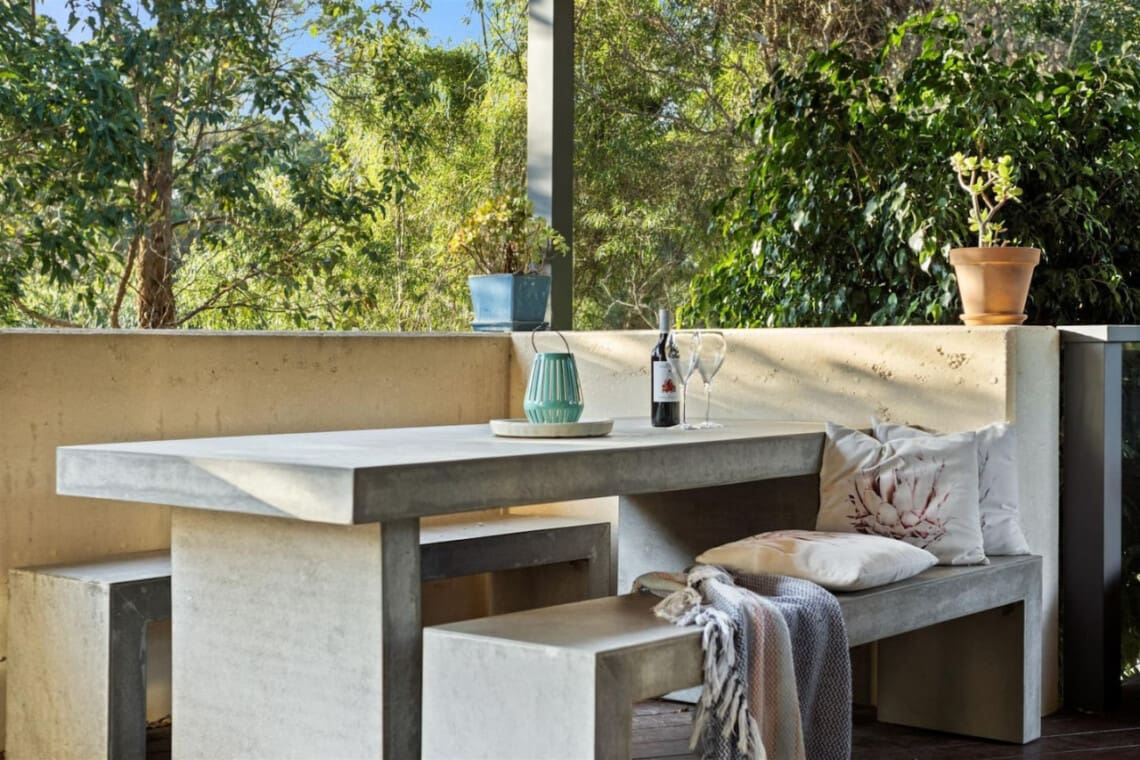 Balcony/Terrace, Seating area and Garden view