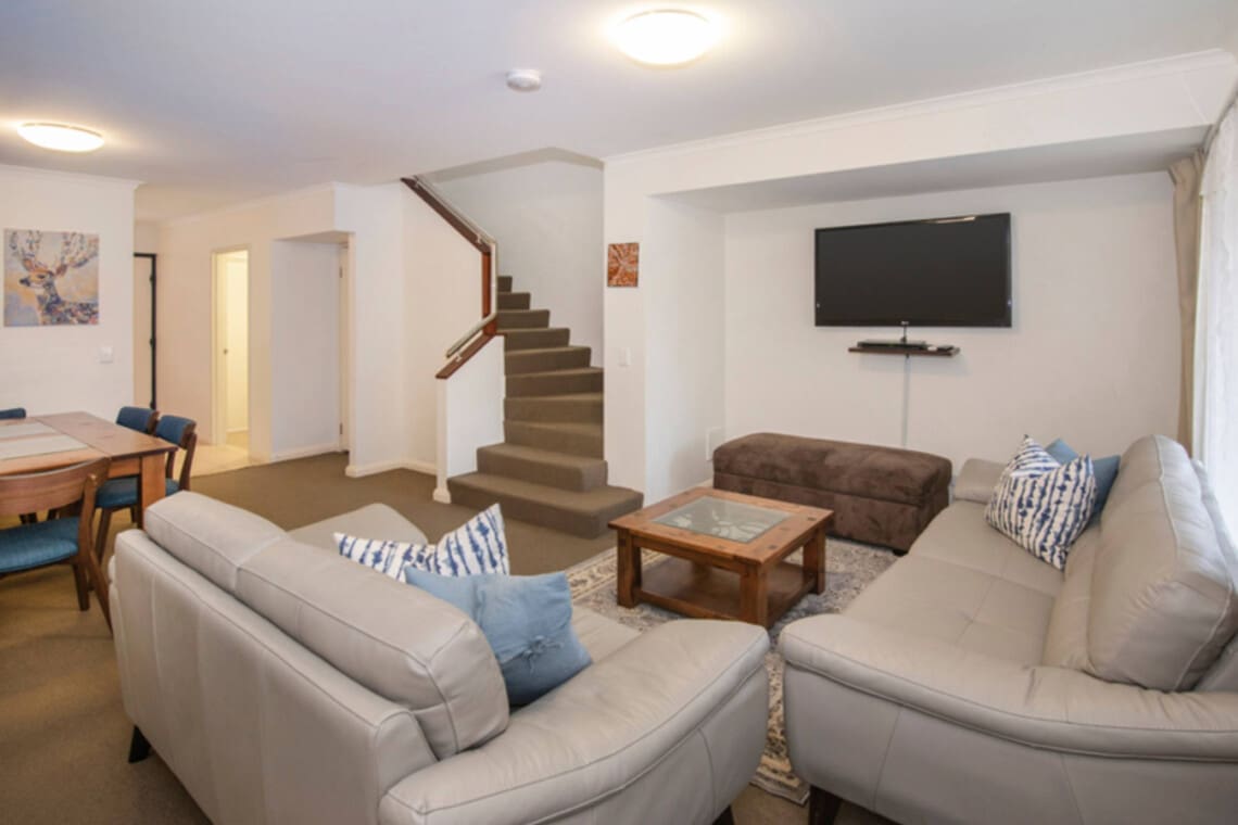 Living room, Entertainment, Air-conditioning