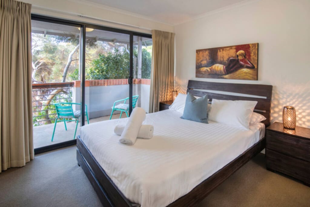 Bedroom 1 - Queen bed and En-suite Bathroom