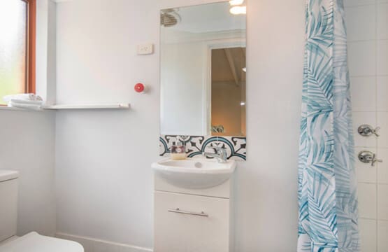 Bathroom 2 (1st Floor) - Shower & Bath and Hair Dryer