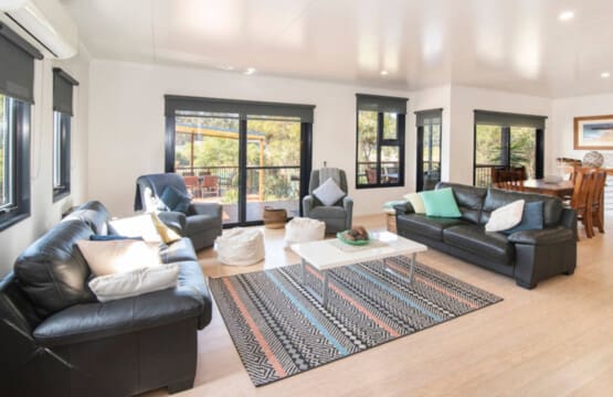 Living room, Dining area and Air-conditioning (Reverse Cycle Aircon)