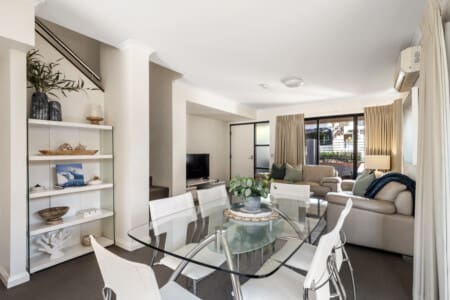 Dining Area, Living Room & Entertainment