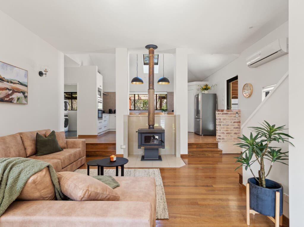 Living room, Fireplace & Reverse-cycle Airconditioning